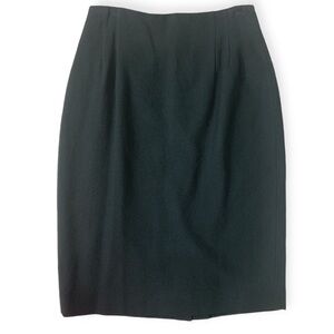 Vintage, Jones New York, green size 6, 100% wool skirt, with liner